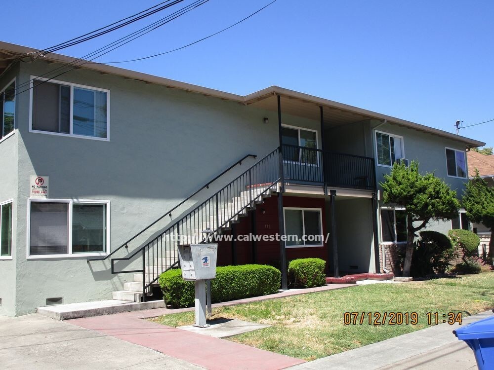 Foto principal - 111 N 12th St