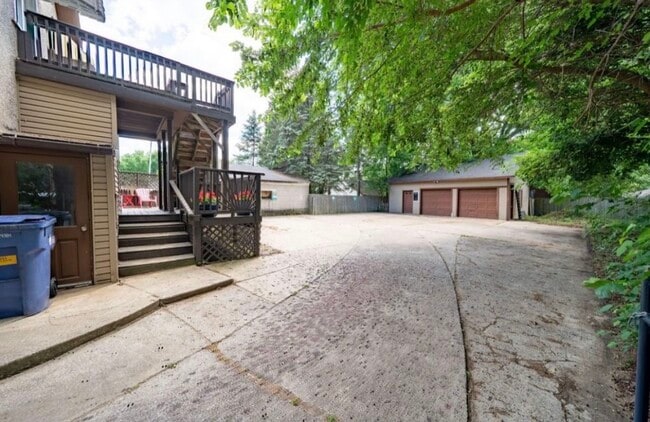 Foto del edificio - 2551 Eastern Ave SE