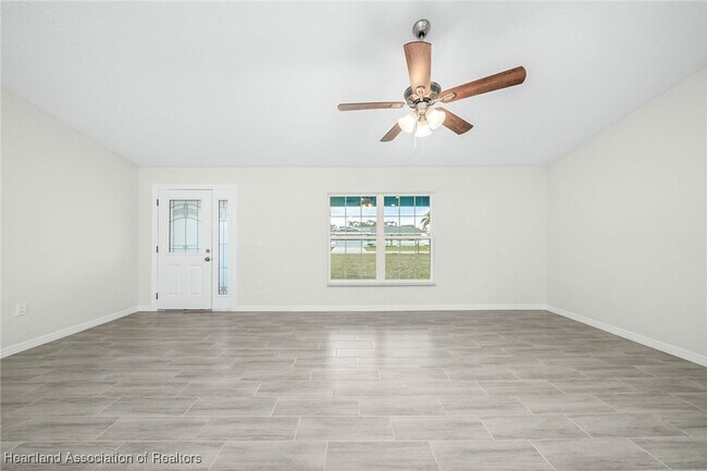 Building Photo - 4818 Sturgeon Dr