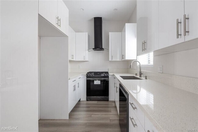 Foto del edificio - 3 br, 2 bath House - 8684 Haddon Avenue