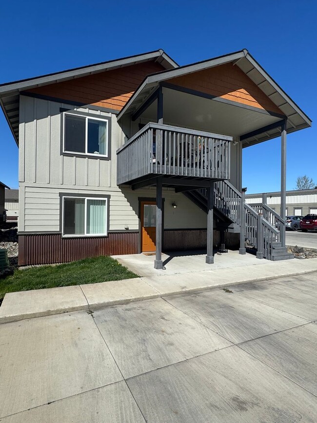 Building Photo - 2243 Airport Rd