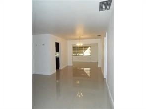 Foto principal - 3 br, 2 bath House - Sunrise Golf Village