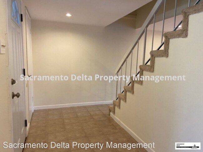 Foto del edificio - 3 br, 2.5 bath House - 151 Fairgrounds Drive
