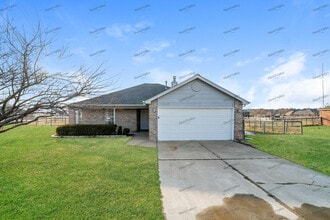 Building Photo - 11662 Valley Ave