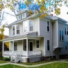 Building Photo - 612 W Elm St