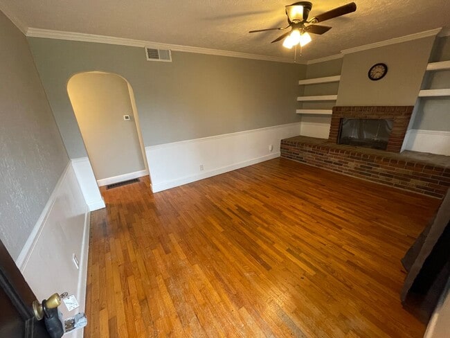 Foto del edificio - Cute Cottage Style Home For Rent