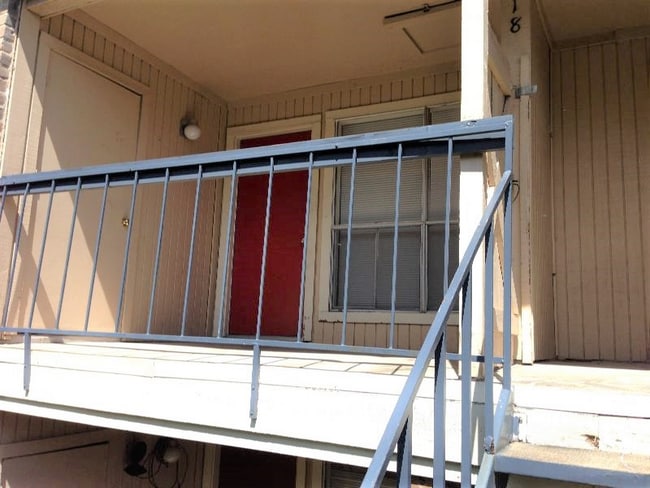 Foto del edificio - 8201 Richmond Ave.