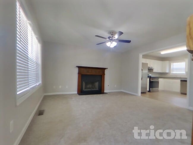 Building Photo - 504 Hillcrest Cross Rd