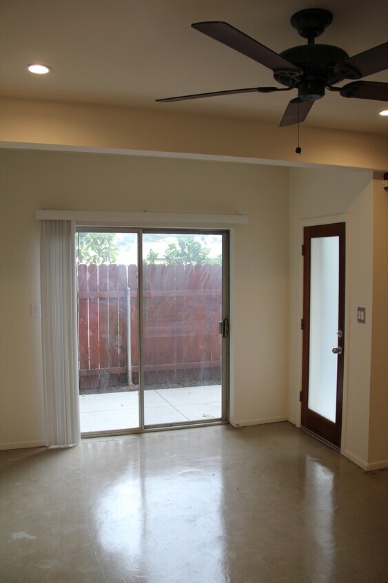 Primary Photo - 4144 Somers Ave