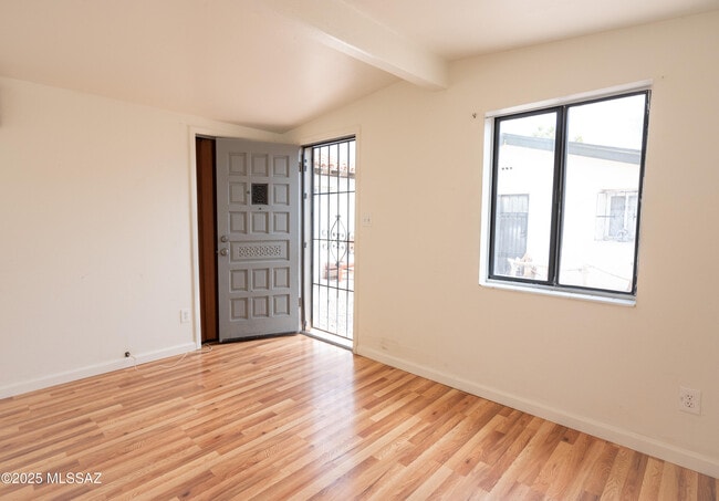 Foto del edificio - 2506 E Seneca St