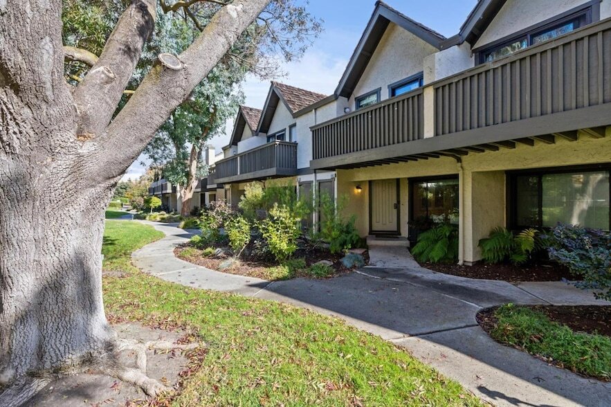 Photo - 646 S Ahwanee Terrace Unit