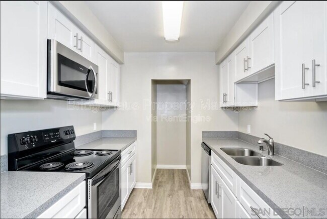 Foto del edificio - 378 Moss St