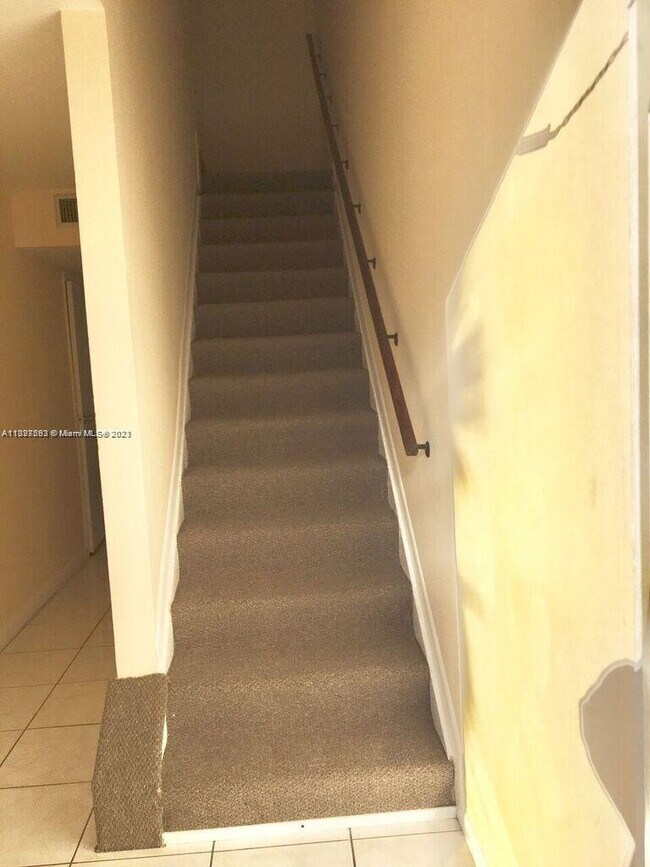 Foto del edificio - 5667 Blueberry Ct