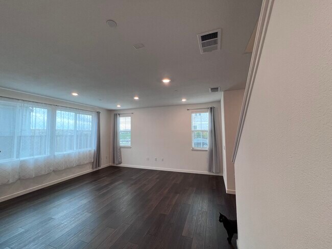 Foto del edificio - 3800 Firestar Way