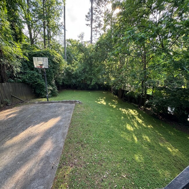 Foto del edificio - 1666 Briarcliff Rd NE