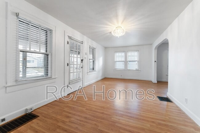 Building Photo - 1226 N Grant Ave