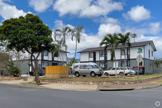 Building Photo - 68-037 Apuhihi St