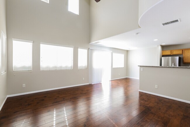 Building Photo - 3 Bedroom in South Las Vegas!