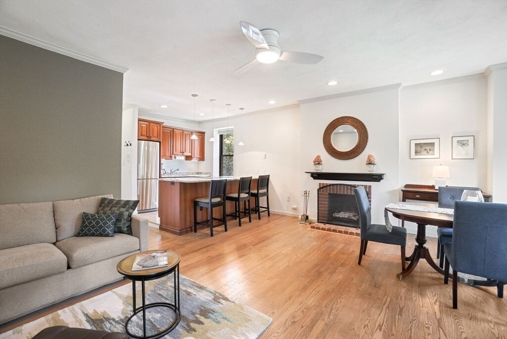 Foto principal - 231 W Newton St