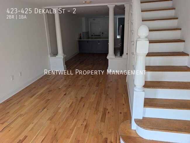 Building Photo - 423-425 Dekalb St-2