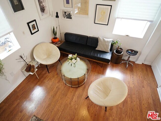 Foto del edificio - 507 S Mathews St