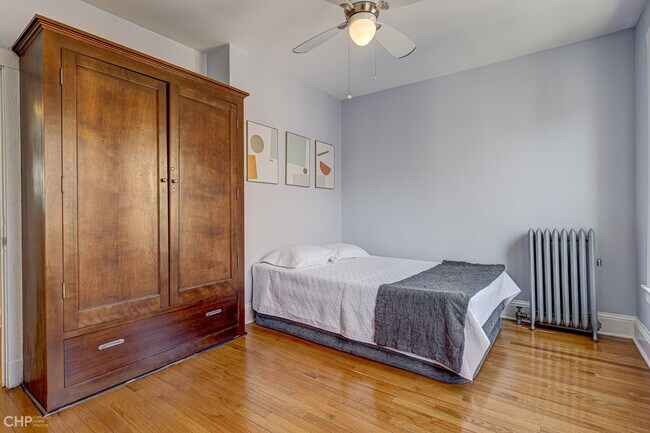 Building Photo - 5458 S Cornell Ave