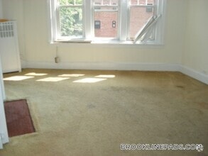 Building Photo - 1223 Beacon St