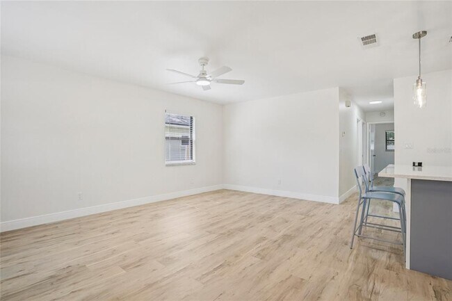 Foto del edificio - 1404 Davidson St