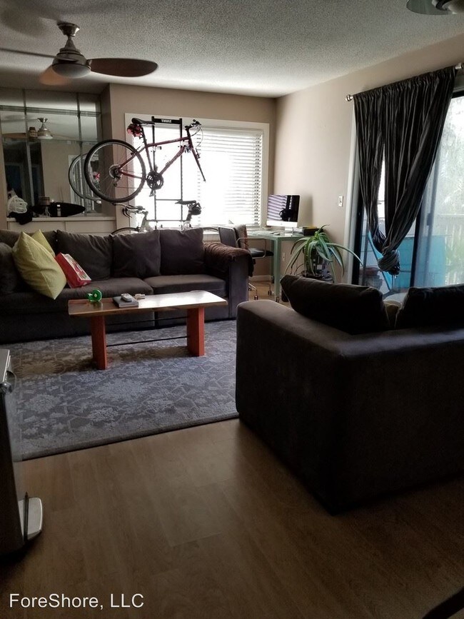 Foto del edificio - 125 Cordillo Pkwy