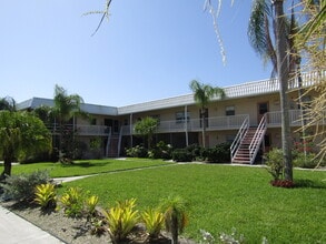 Building Photo - 400 Base Ave E