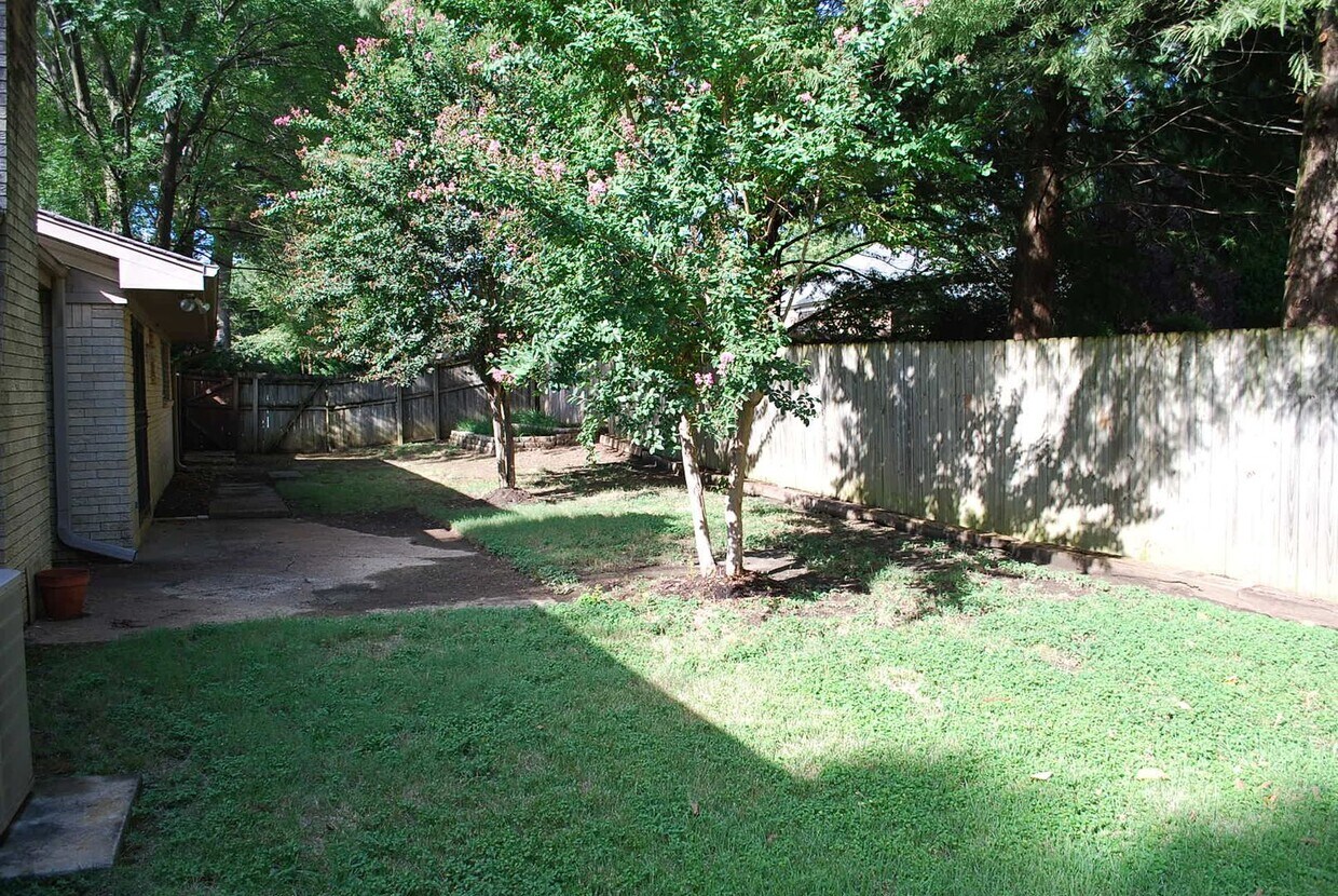 Foto del edificio - 1710 Neshoba Cove