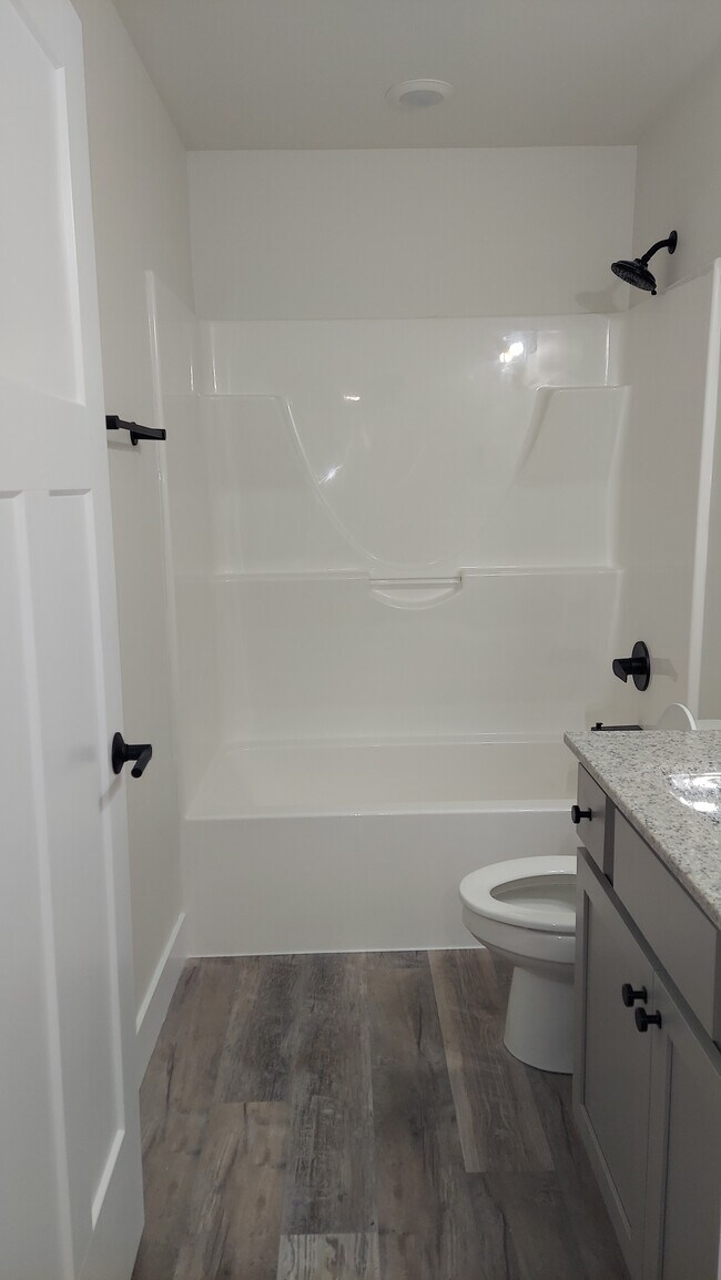 Foto del edificio - 406 Eagle St