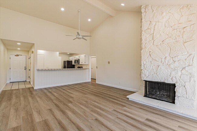 Building Photo - 25700 University Ct