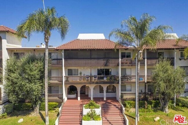 Foto del edificio - 5334 Lindley Ave