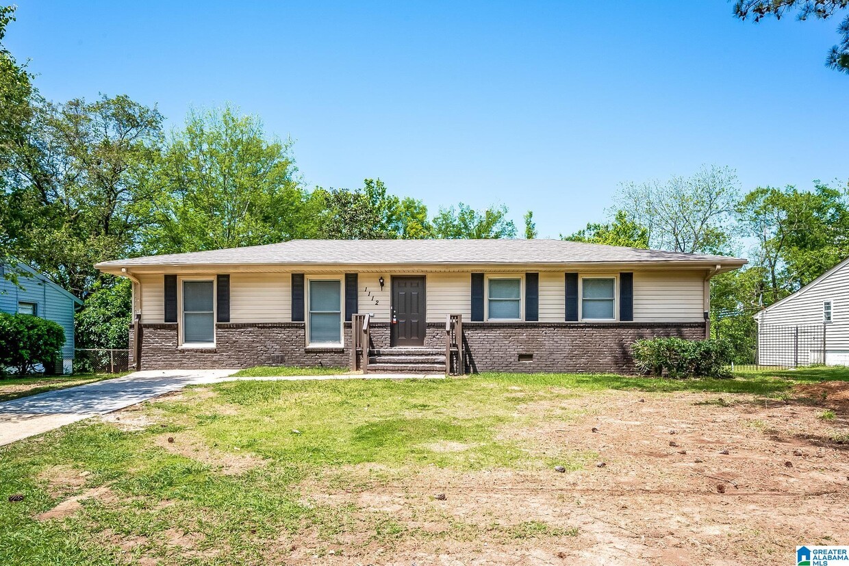 Primary Photo - 1112 Kawanda Ln