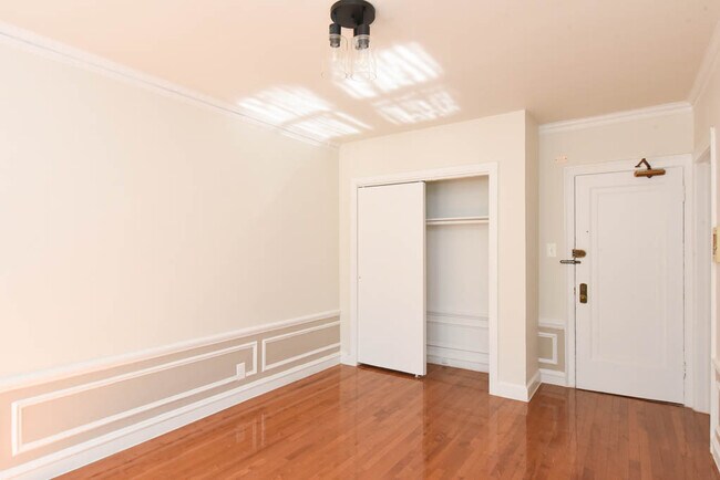 Foto del edificio - 5301 N Ashland Ave
