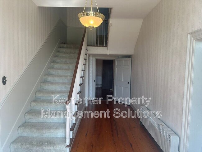 Foto del edificio - 151 Tanner Ln