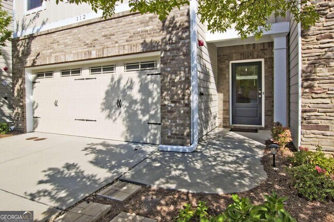 Building Photo - 112 Davina Dr