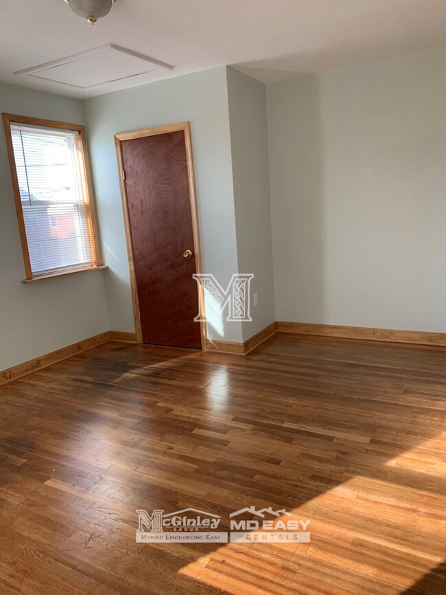 Building Photo - 7242 Gough St