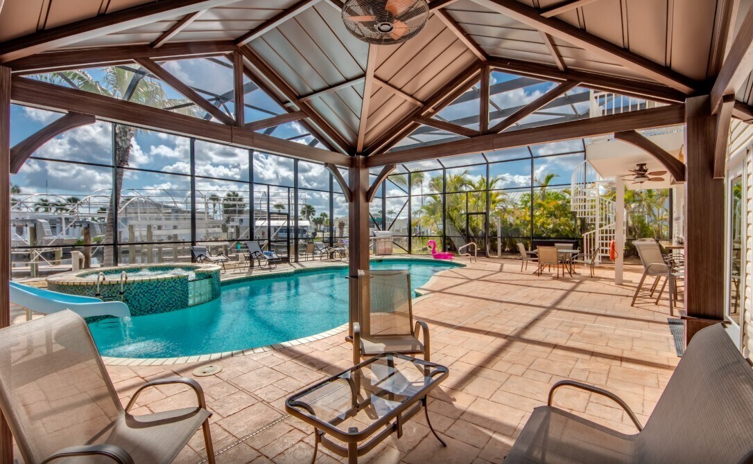 Foto principal - 17801 Rebecca Ave