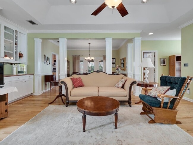 Building Photo - 4012 Dutchess Ct