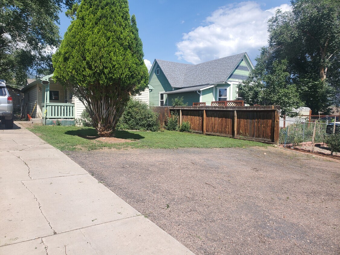 Foto principal - 1130 Calvert Ave