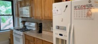 Building Photo - 66 Clifford St