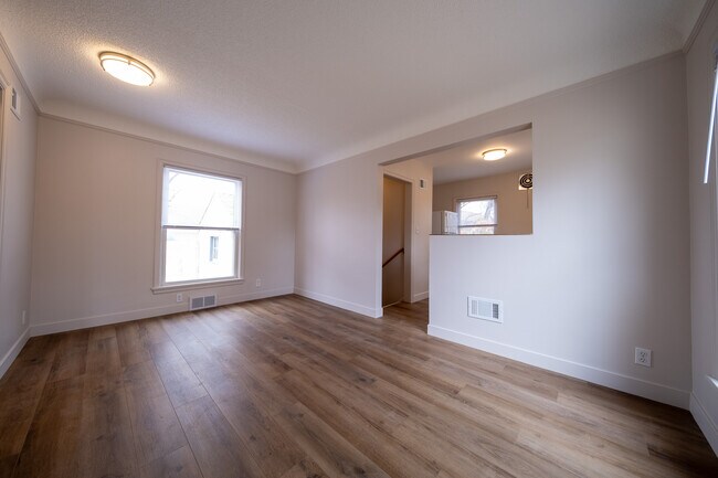 Foto del edificio - 8700 Nicollet Ave