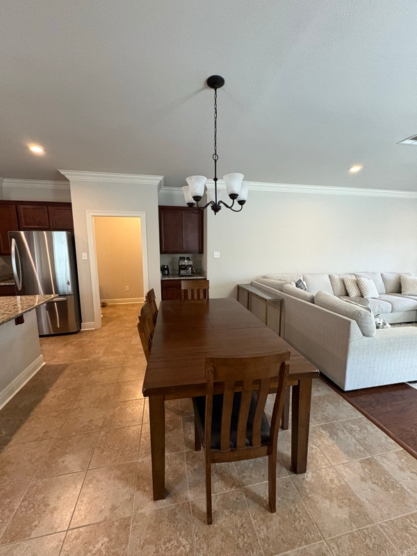 Building Photo - 5753 King Canyon