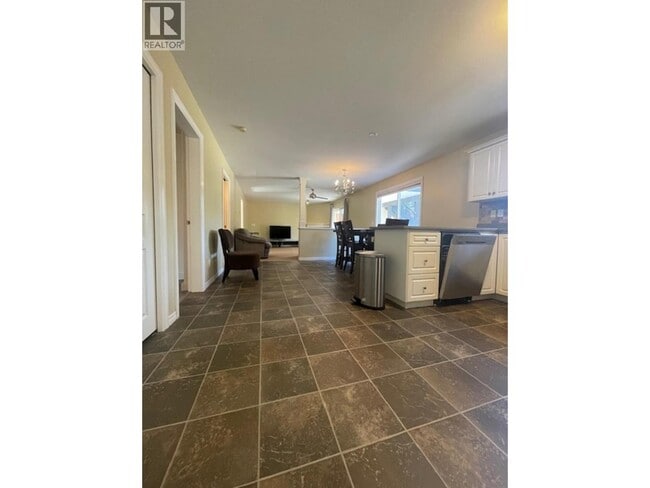 Photo du bâtiment - 20140 Telep Ave