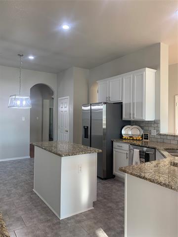 Building Photo - 2021 Whitney Bay Dr