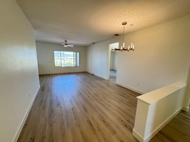 Foto del edificio - Remodeled 2BD/2BA with Golf & Mountain Vie...