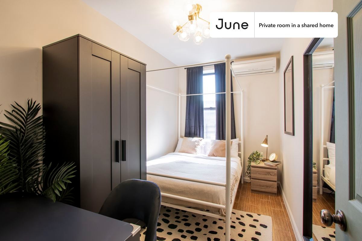 Private bedroom in 3 bed/1 bath Home - Private bedroom in 3 bed/1 bath Home