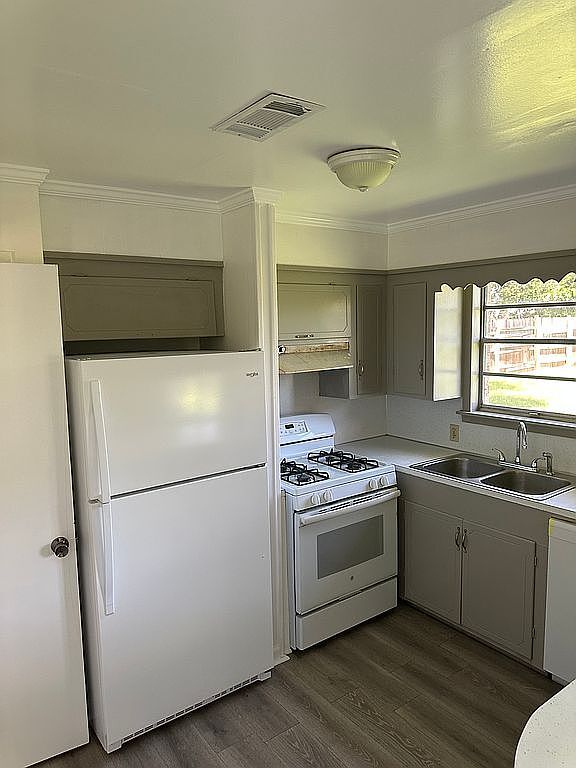 Building Photo - 127 Kaffie Dr